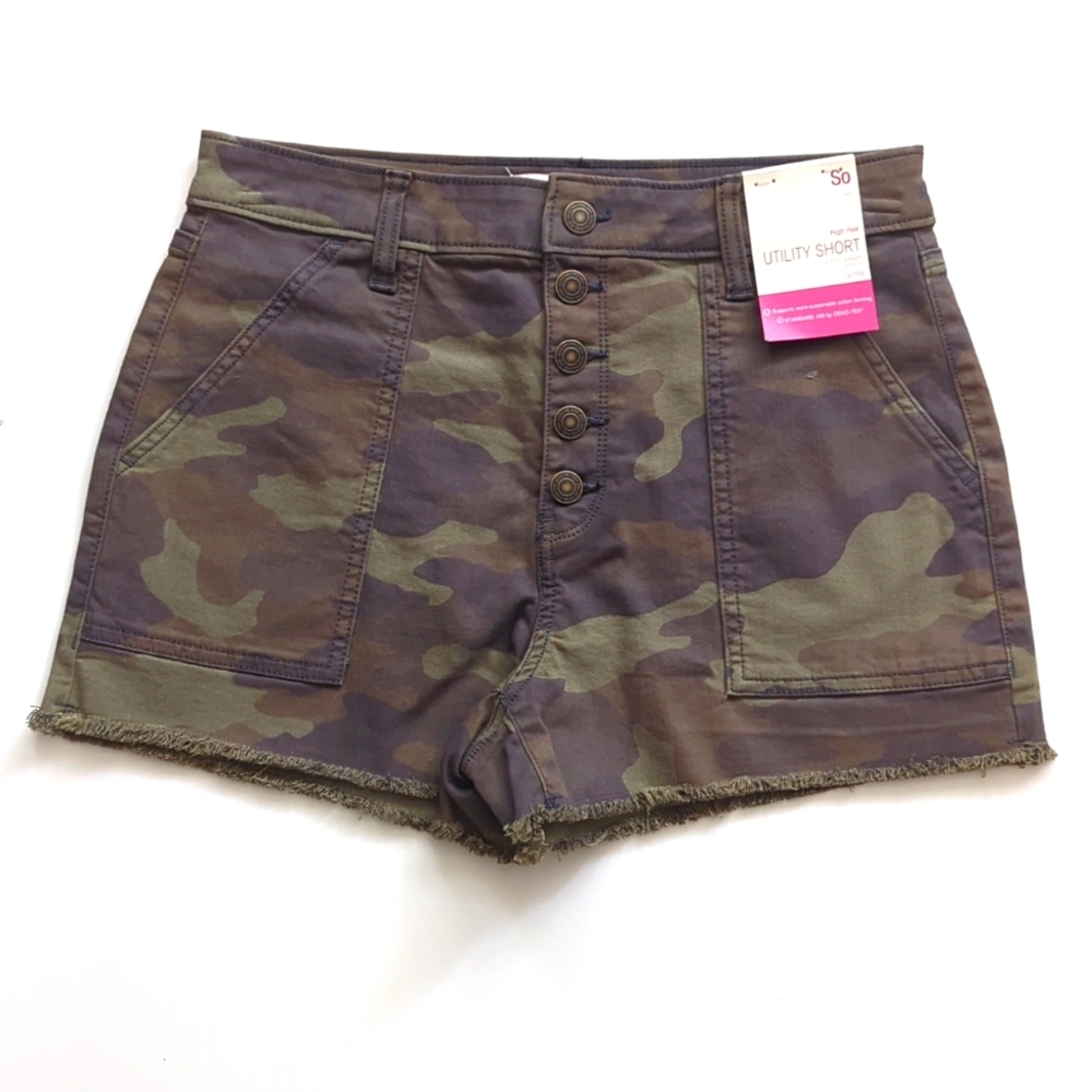 Juniors' SO Fray Hem Utility Short with Exposed Buttons